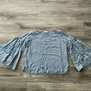 🩷Blue long sleeve shirt